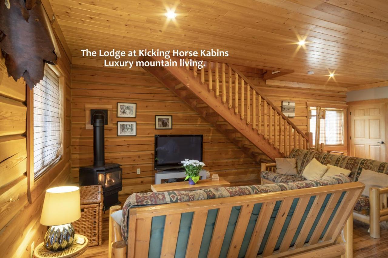 Kicking Horse Kabins Golden Esterno foto